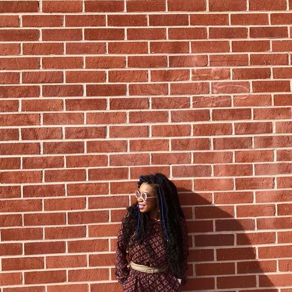 Meet your Posher, Max - Picture 1 of 1